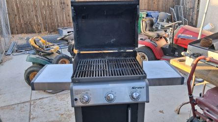 Weber Spirit 3-Burner Gas Grill