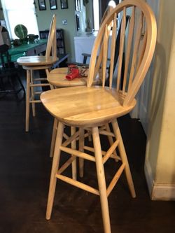 Amish made 30” stools that swivel