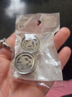 3/4" Skull Design Ear Tunnels