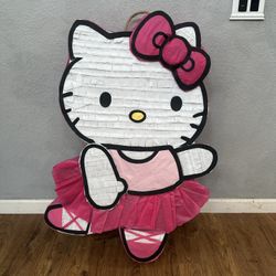 Hello Kitty Piñata 