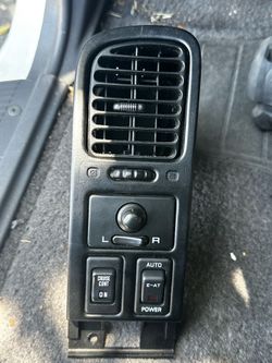 Nissan hardbody air vent
