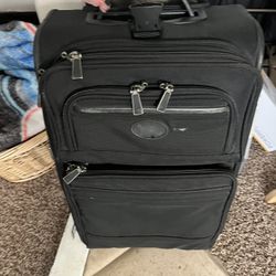 Rolling Suit Case