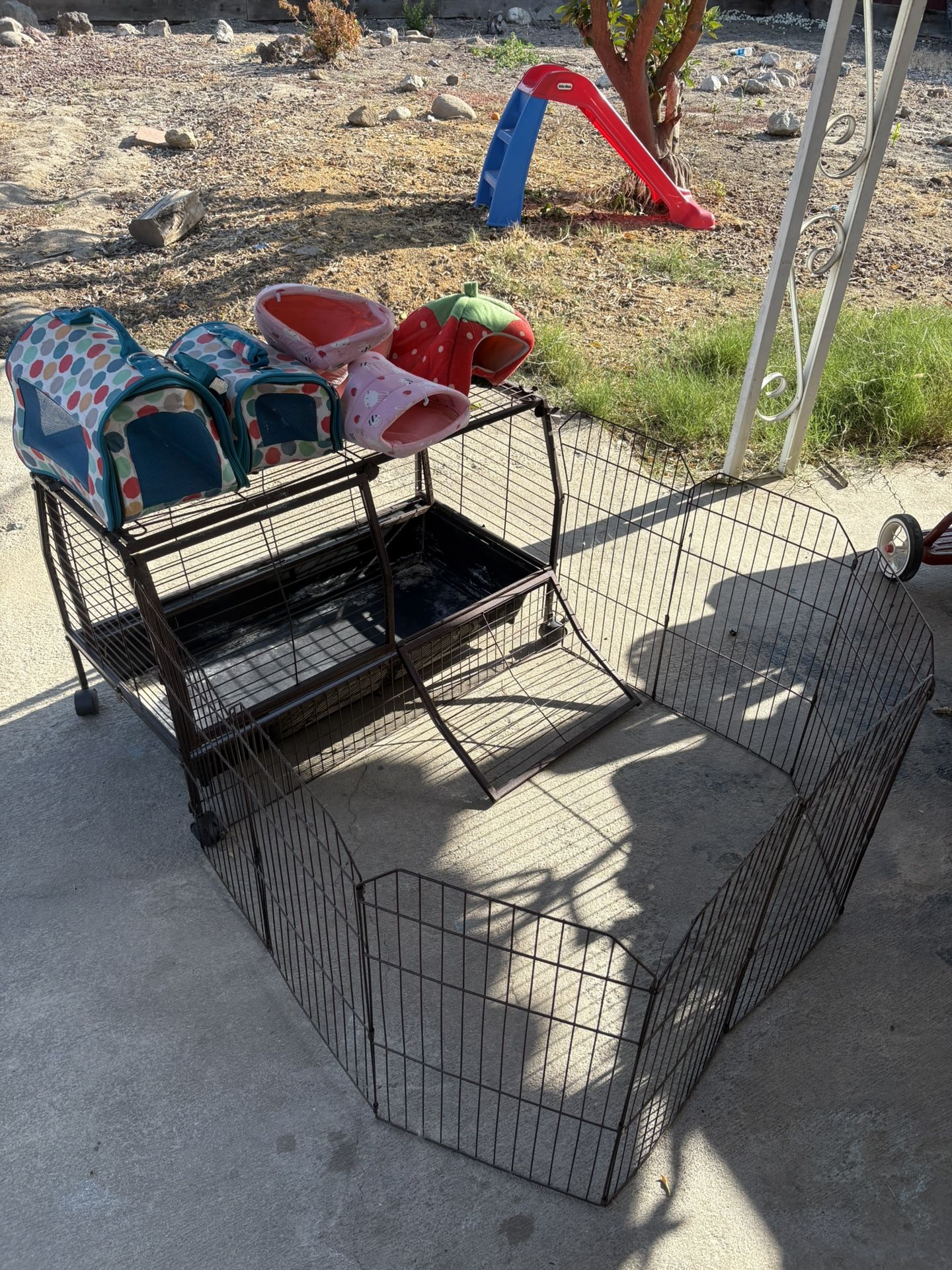 Pet supplies