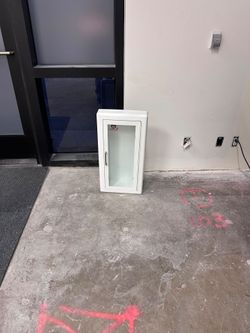 Fire extinguisher cabinet