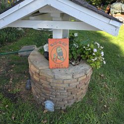 Zig Zag Metal Sign 8x12