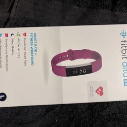 Fitbit Alta HR