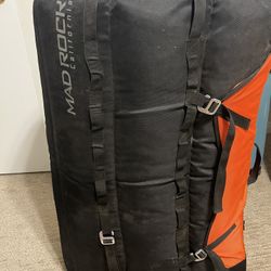 Bouldering Mat And Climbing Rope