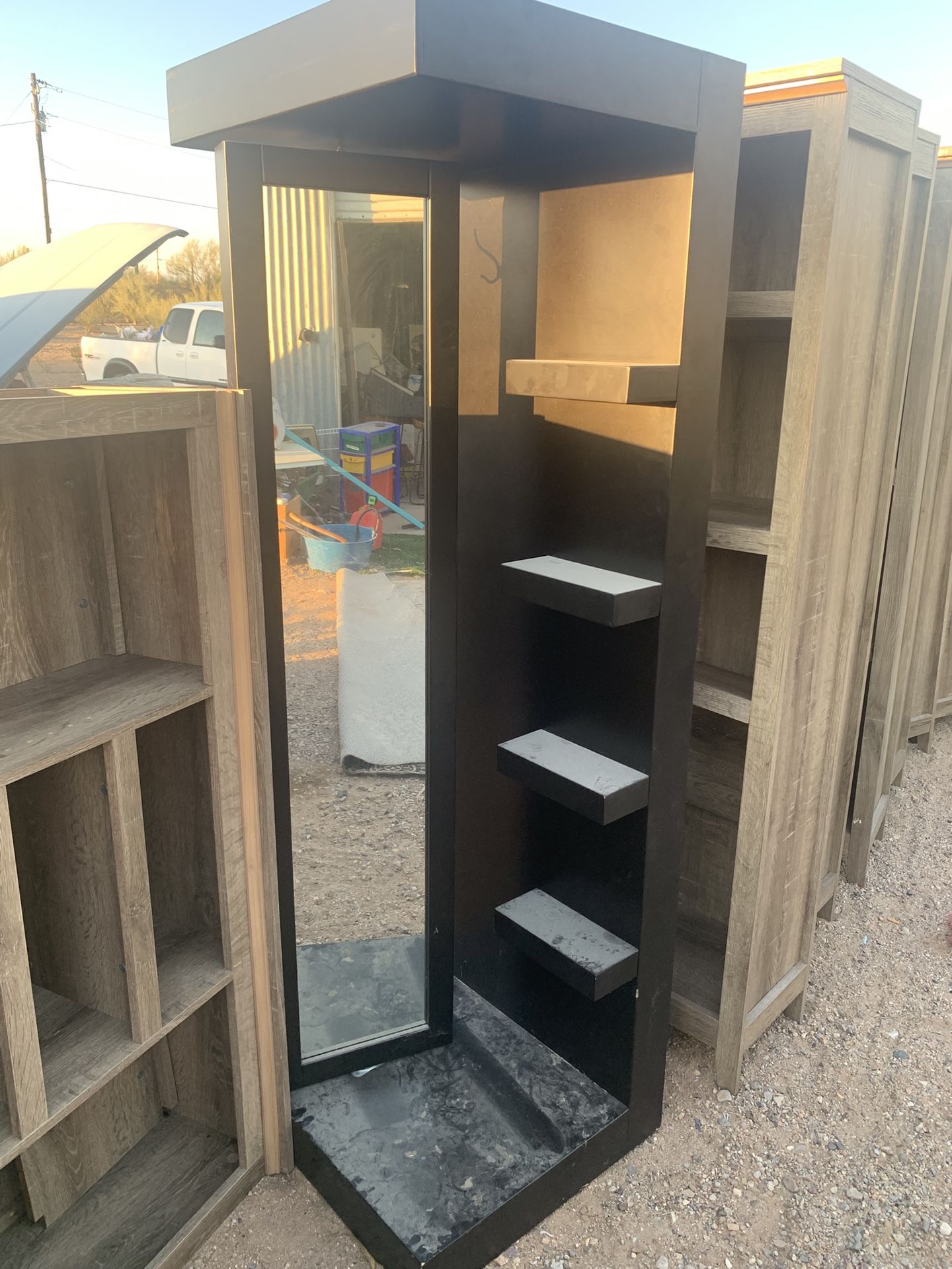 Free Standing Swivel Mirror Display