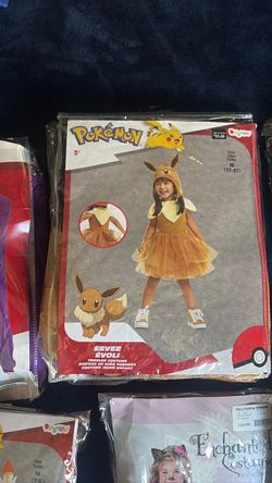 Pokémon costume Eevee