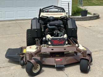 Grasshopper SO27/ Stand on mower