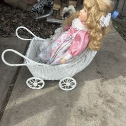  Collectible Dolls With Matching White Stroller 