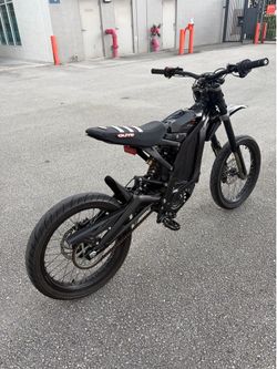 Surron lbx 2023