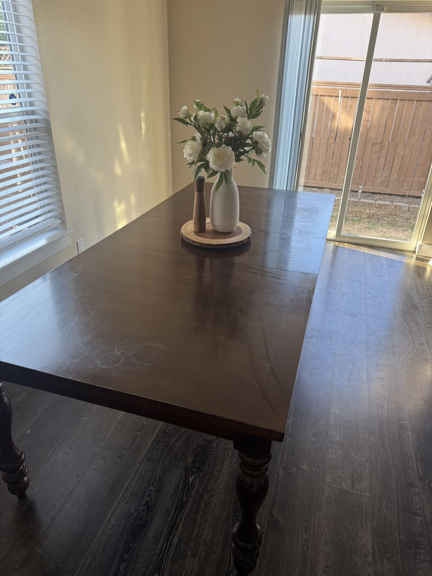 Free Dining Table