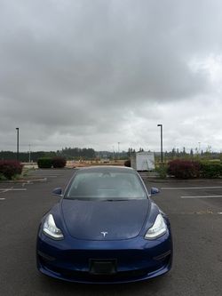 2020 Tesla Model 3 Plus