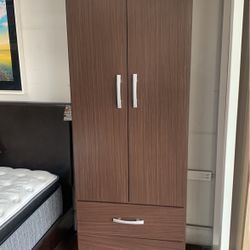 Wardrobe 