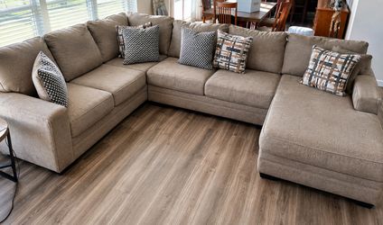 Large Sectional Sofa with Chaise