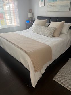 King size bed frame headboard, full with mattress and box spring. Faux leather black. Like new.