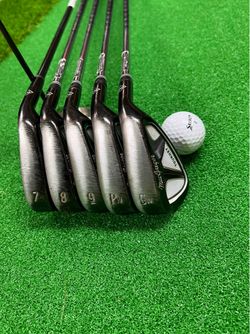 MacGregor Golf iron set