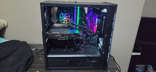 Low-mid teir gaming pc.