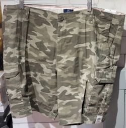 Men's Camouflage Cargo Shorts With 10" Inseam $8 each (Two Available In Size 44 and Four Available In Size 46)