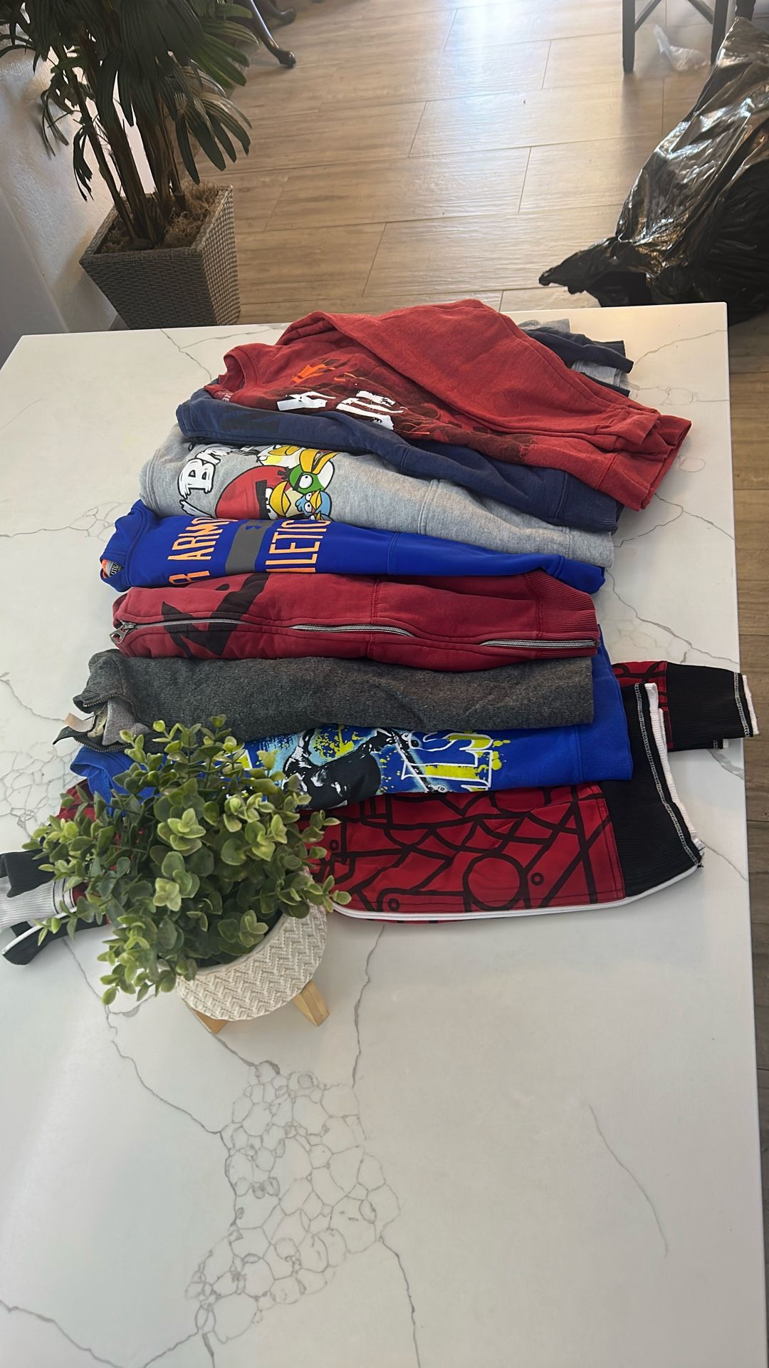 Children's sweatshirts size 12- 14
