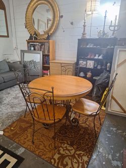 🍽️ Round Dining Table Set w/ 4 Chairs