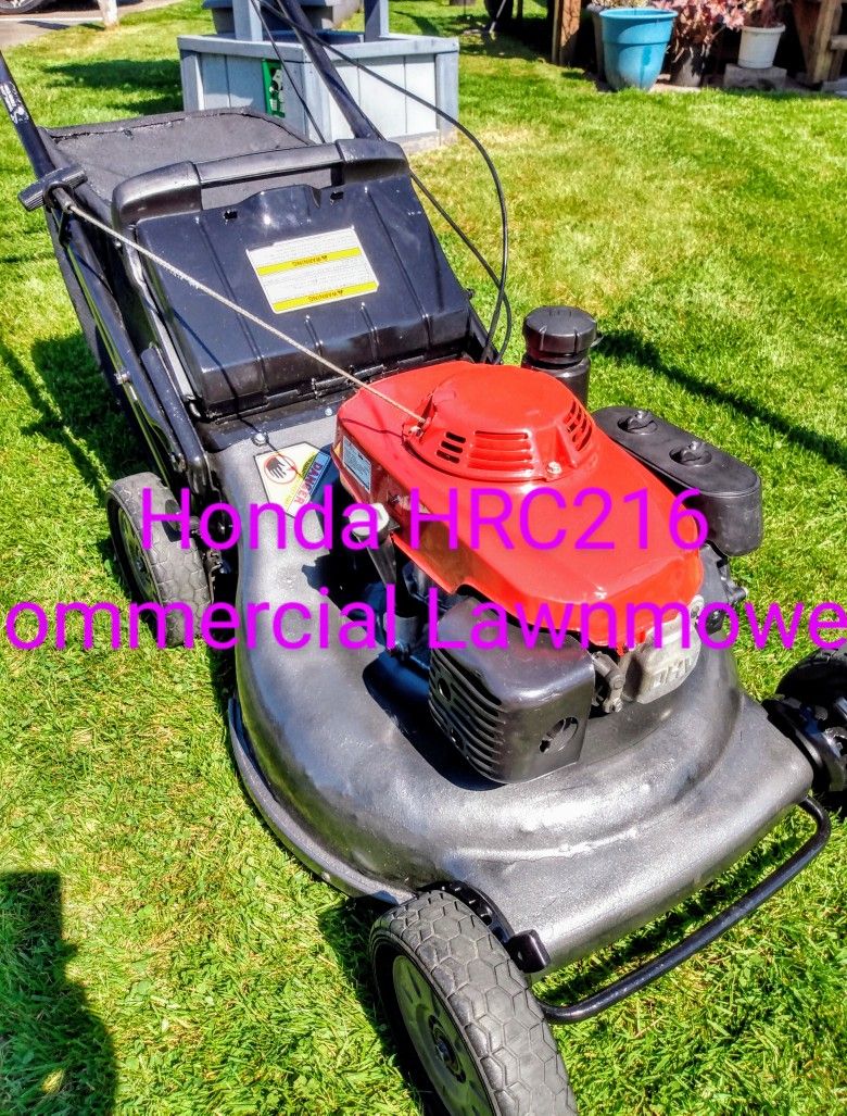 Honda HRC216 Commercial Lawnmower (Lawn Mower)