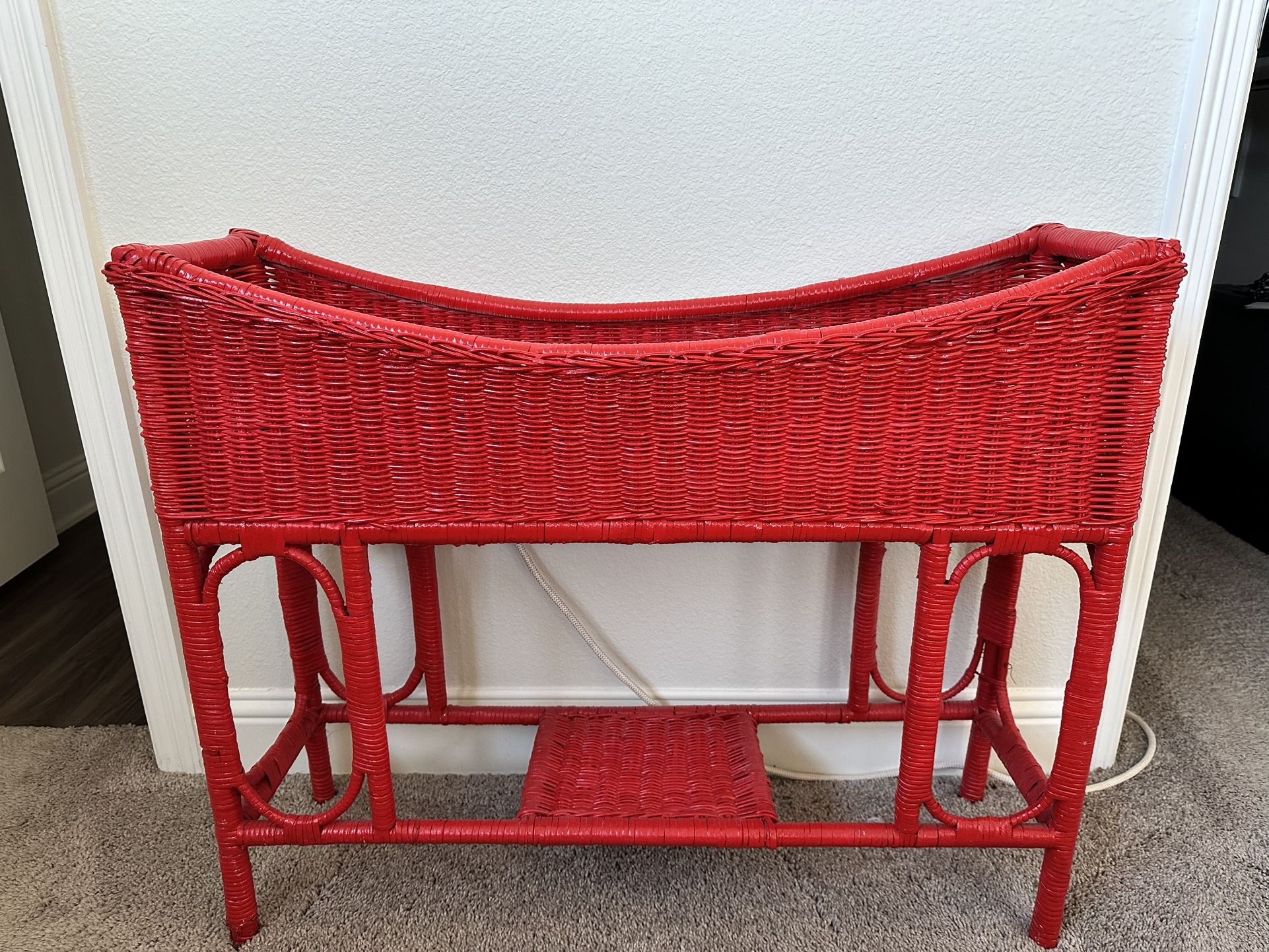 Wicker Plant Stand
