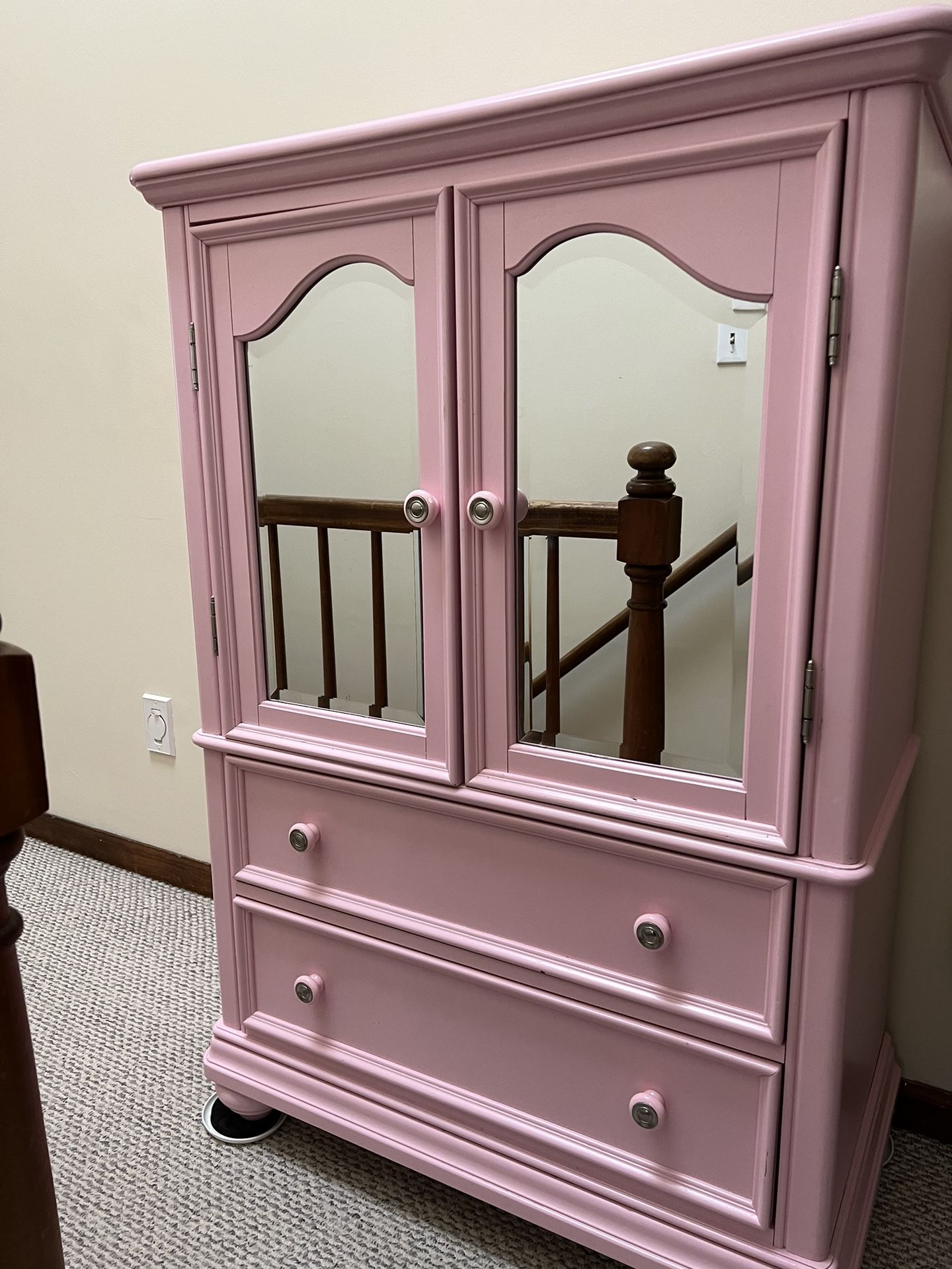 Children’s Mirrored Armoire