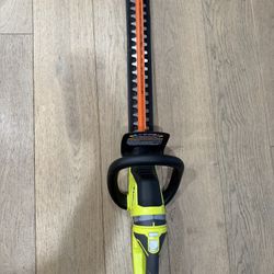 ONE+ 18V 22 in. Lithium-Ion Cordless Hedge Trimmer (Tool Only)