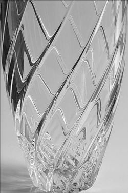 Mikasa Olympus Slovenia 10" Flower Vase Clear Blown Glass