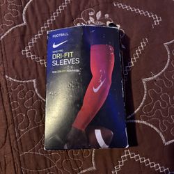 Nike Pro Dri-Fit Sleeves