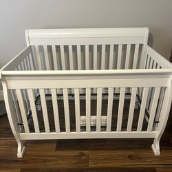 Baby Crib/ Bed 