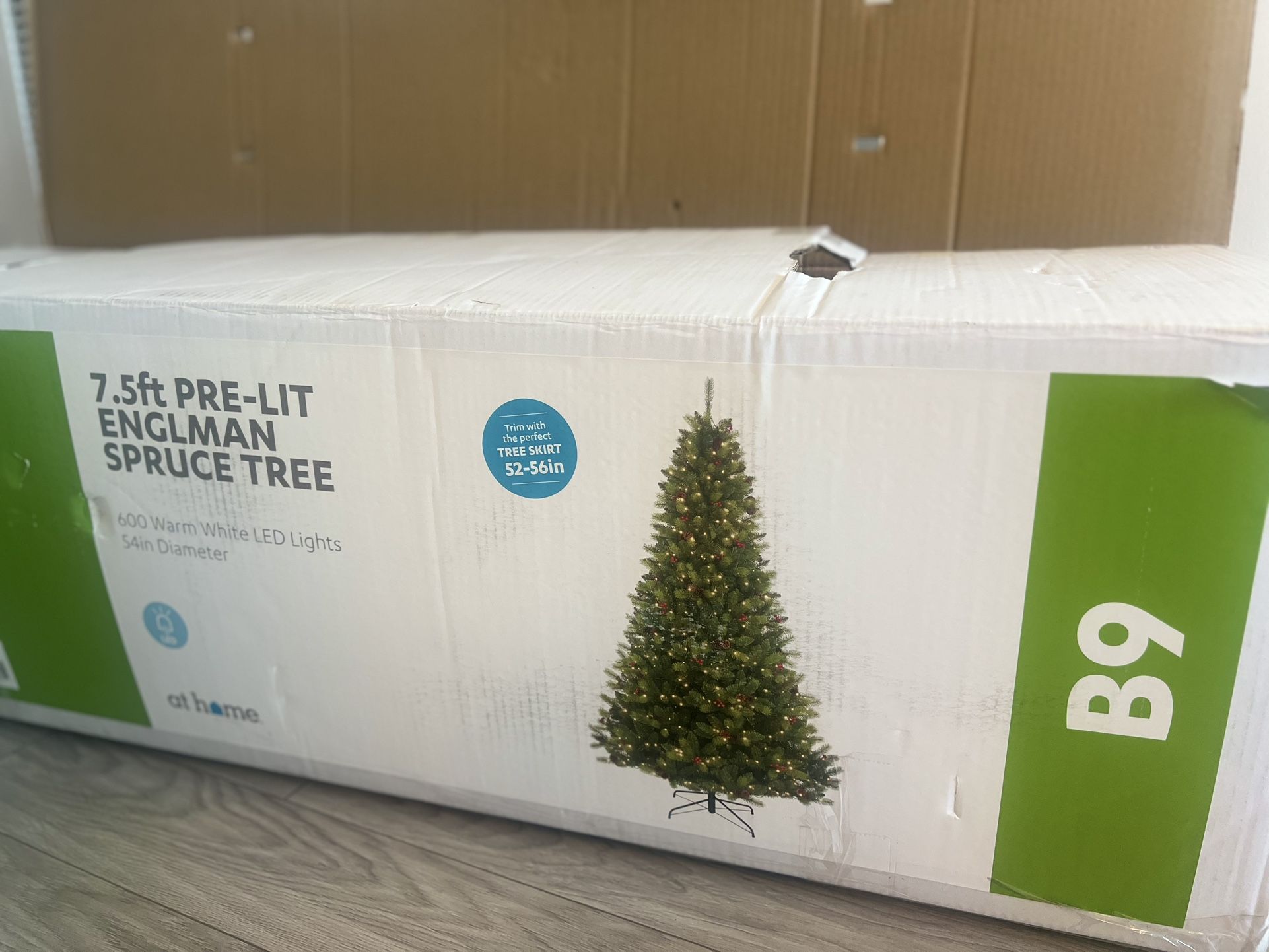 7.5ft PRE-LIT ENGLMAN SPRUCE TREE