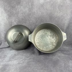 Wagner Ware Sidney -O- Magnalite 4248-P Round Aluminum Dutch Oven Stockpot