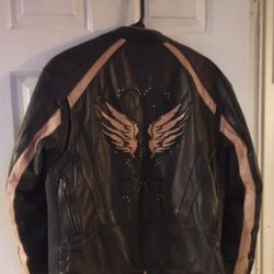 Milwaukee womans leather pink trim, Size XXL, Jacket Is Sized Smaller