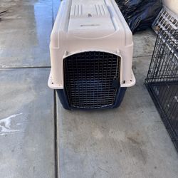 Dog Kennel/crate