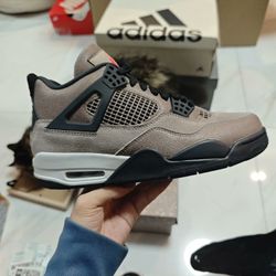 Air Jordan 4 Retro ‘Taupe haze’DB0732-200，Sizes 7.5-12