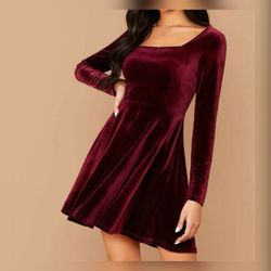 Squared Neck Flared Velvet Dress