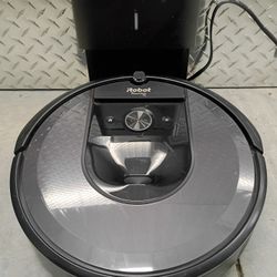 ROOMBA VACUUM CLEANER.