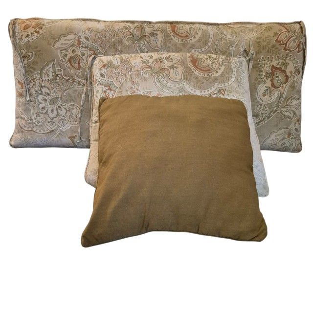 Outdoor Patio Bench/Chair Matching Floral Olive Tan Cushions &Olive Pillow Used