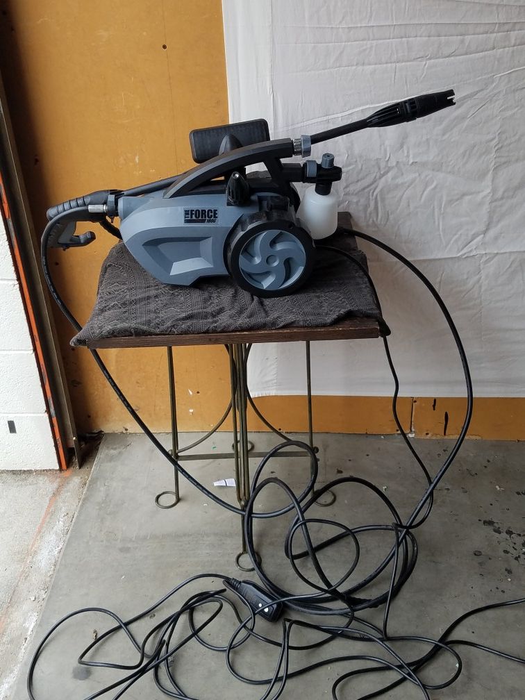 The Force 1800PSI Pressure Washer