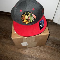 Blackhawks hat size 7 1/8