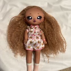 Na Na Na Surprise Teens Slumber Party 11" Lara Vonn Doll W/Sleeping Bag & Pillow