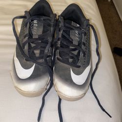 Size 13 Nike Baseball Cleats