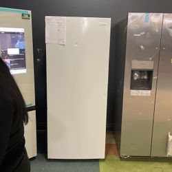 Frigidaire Stand Up Freezer‼️‼️
