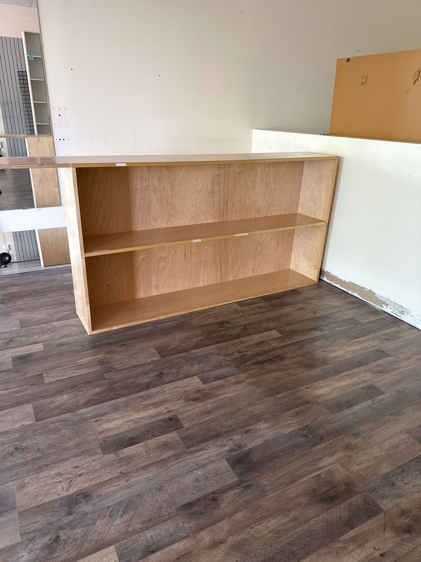 FREE SHELVES
