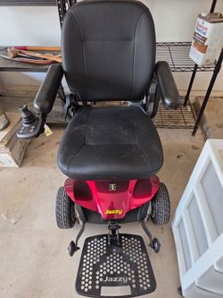 Motorized scooter Jazzy