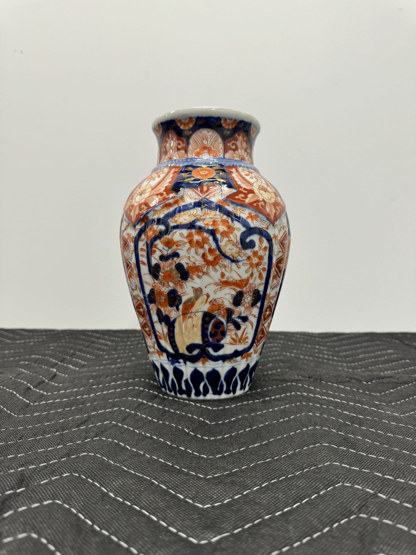 Antique Japanese Imari porcelain vase