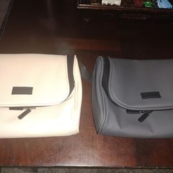 Toiletry bag for Women over men.